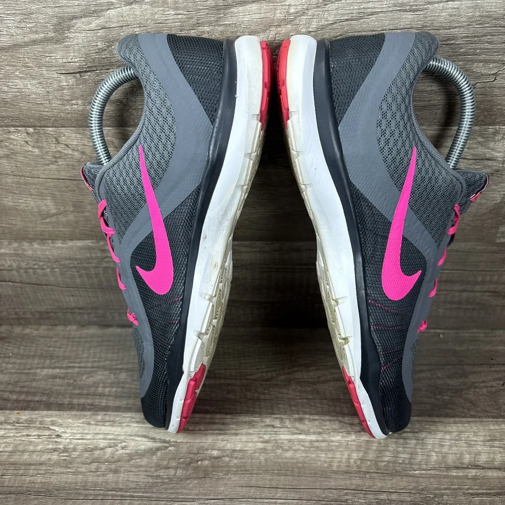 Nike Flex TR 6 Gray Pink Womens US Size 10 EUR 42 831217-003 Running Shoes
